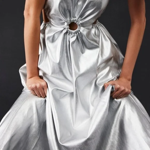 JULES KAE BOLD SHINY SILVER MIDI DRESS W/O-RING FRONT DETAIL AND SIDE CUTOUTS S - Picture 5 of 9